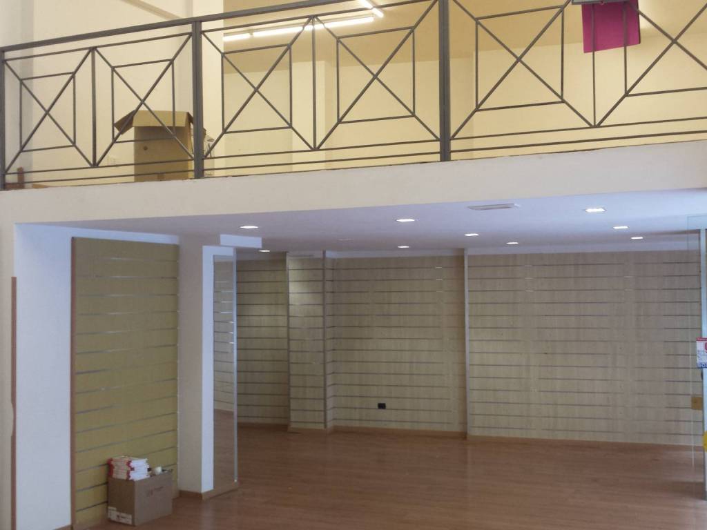 negozio in vendita a Roma in zona Ottavia