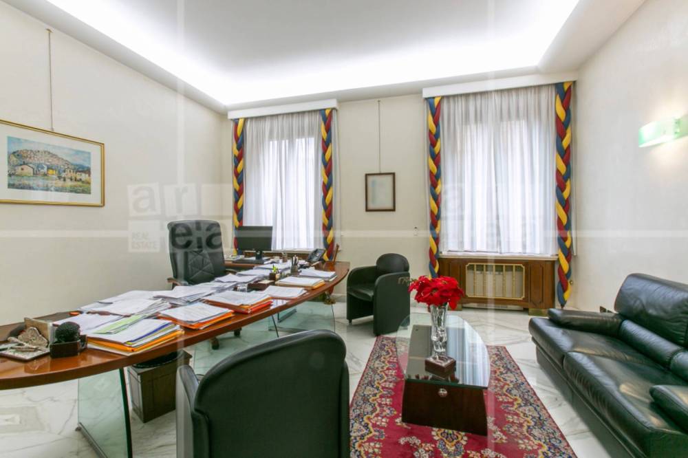 ufficio in vendita a Roma in zona Ludovisi/Sallustiano