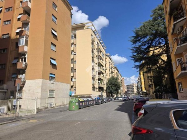 appartamento in vendita a Roma in zona Monte Sacro/Talenti