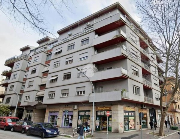 appartamento in vendita a Roma in zona Appio Latino
