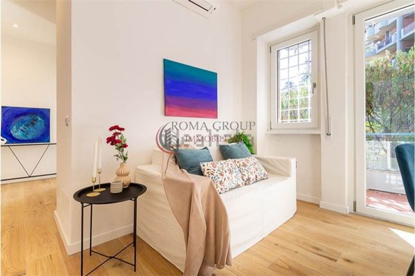 appartamento in vendita a Roma in zona Tomba di Nerone