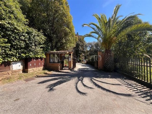 appartamento in vendita a Roma in zona Tor di Quinto