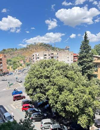 appartamento in vendita a Roma in zona Della Vittoria