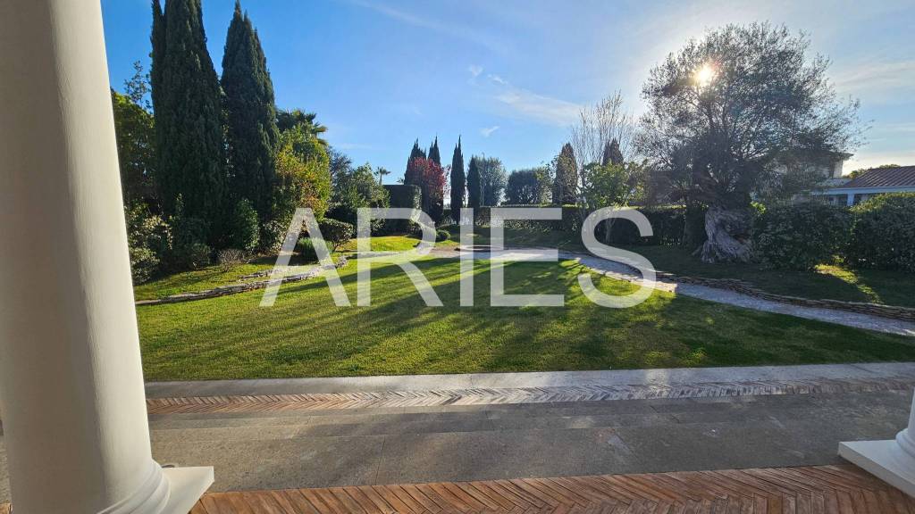 casa indipendente in vendita a Roma in zona Casal Palocco