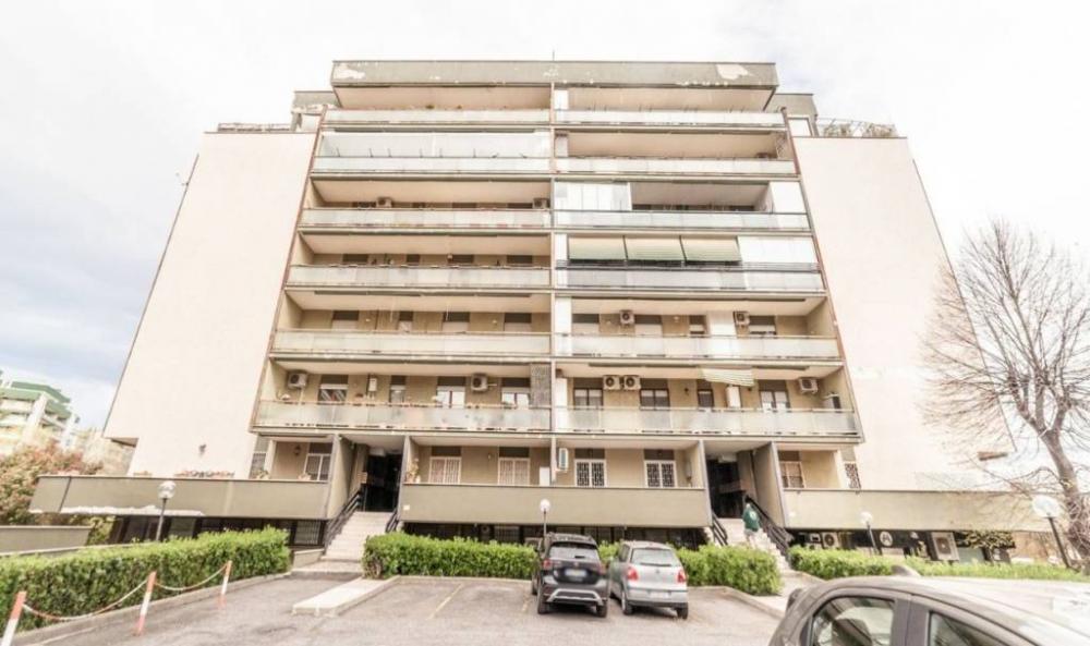 appartamento in vendita a Roma in zona Torrino