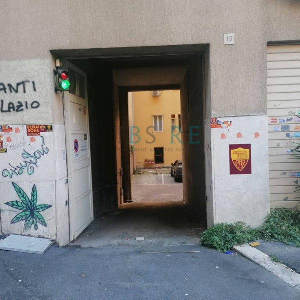 locale di sgombero in vendita a Roma in zona Tiburtino