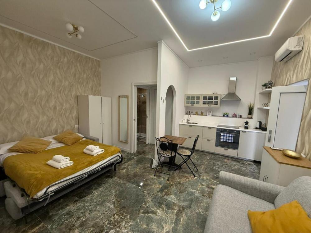 appartamento in vendita a Roma in zona Esquilino