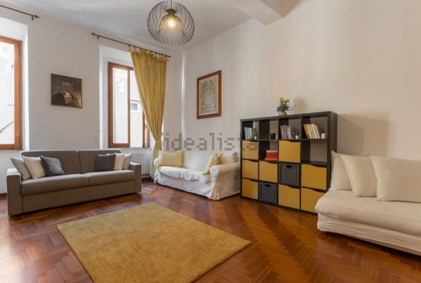 appartamento in vendita a Roma in zona Rione Regola