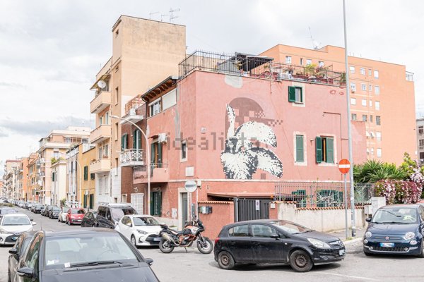 appartamento in vendita a Roma in zona Prenestino-Centocelle