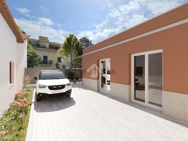 appartamento in vendita a Roma in zona Tuscolano