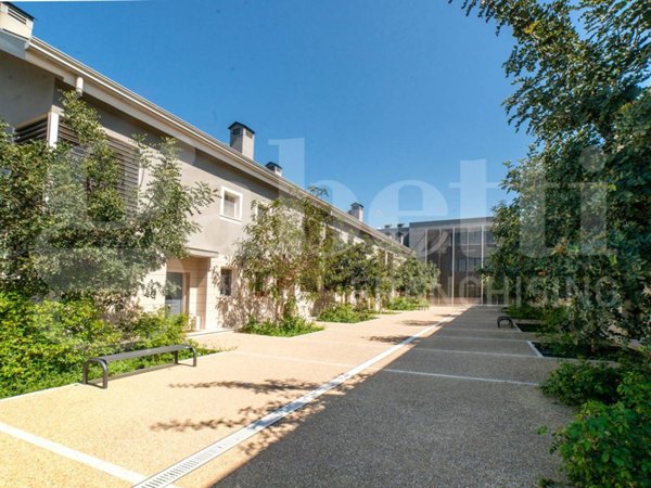 casa indipendente in vendita a Roma in zona Colle del Sole