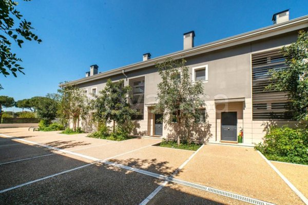 casa indipendente in vendita a Roma