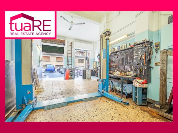 locale commerciale in vendita a Roma in zona Collatino