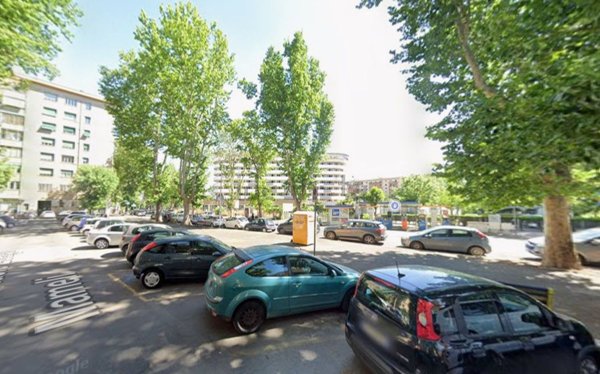 appartamento in vendita a Roma in zona Ostiense