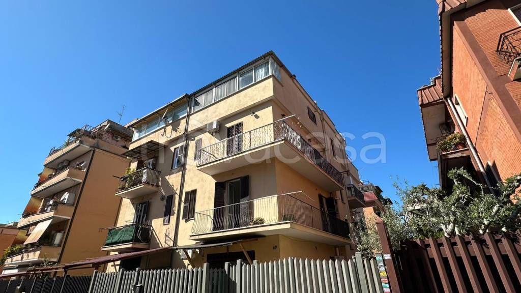 appartamento in vendita a Roma in zona Alessandrino