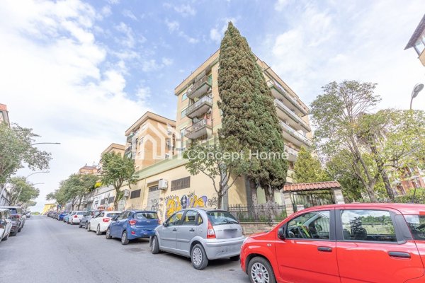 appartamento in vendita a Roma in zona Prenestino-Centocelle