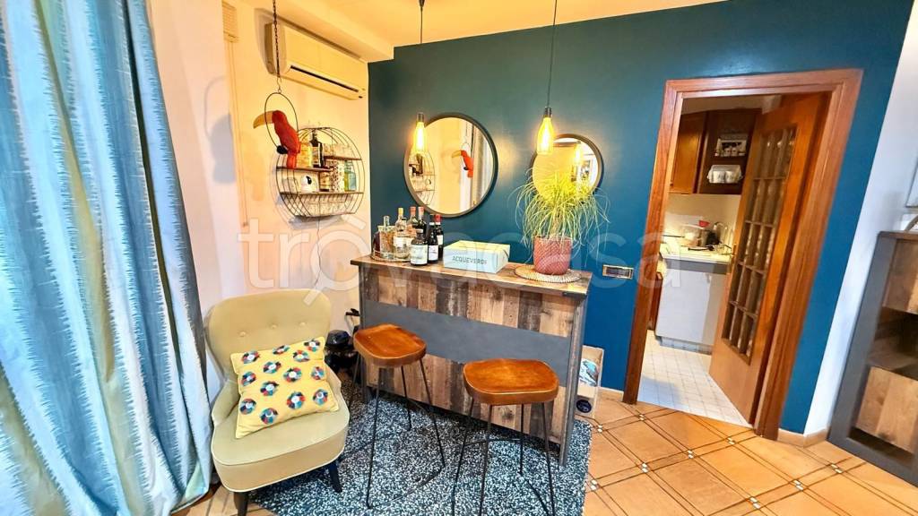 appartamento in vendita a Roma in zona Colle del Sole