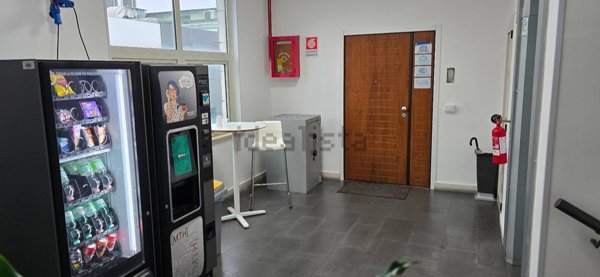 ufficio in vendita a Roma in zona Ponte Mammolo