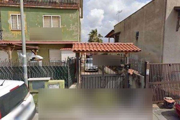 casa indipendente in vendita a Roma in zona Finocchio