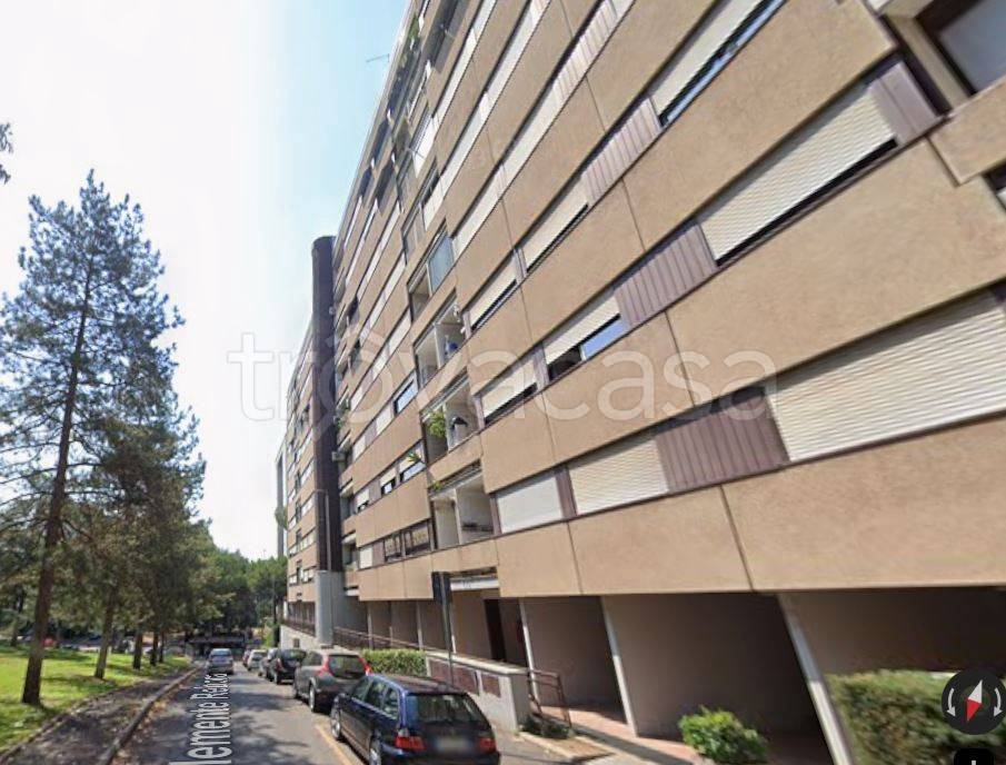 appartamento in vendita a Roma in zona Ostiense