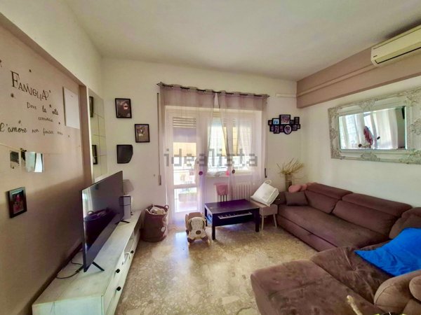 appartamento in vendita a Roma in zona Tomba di Nerone