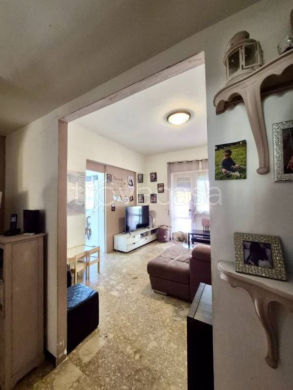appartamento in vendita a Roma in zona Tomba di Nerone