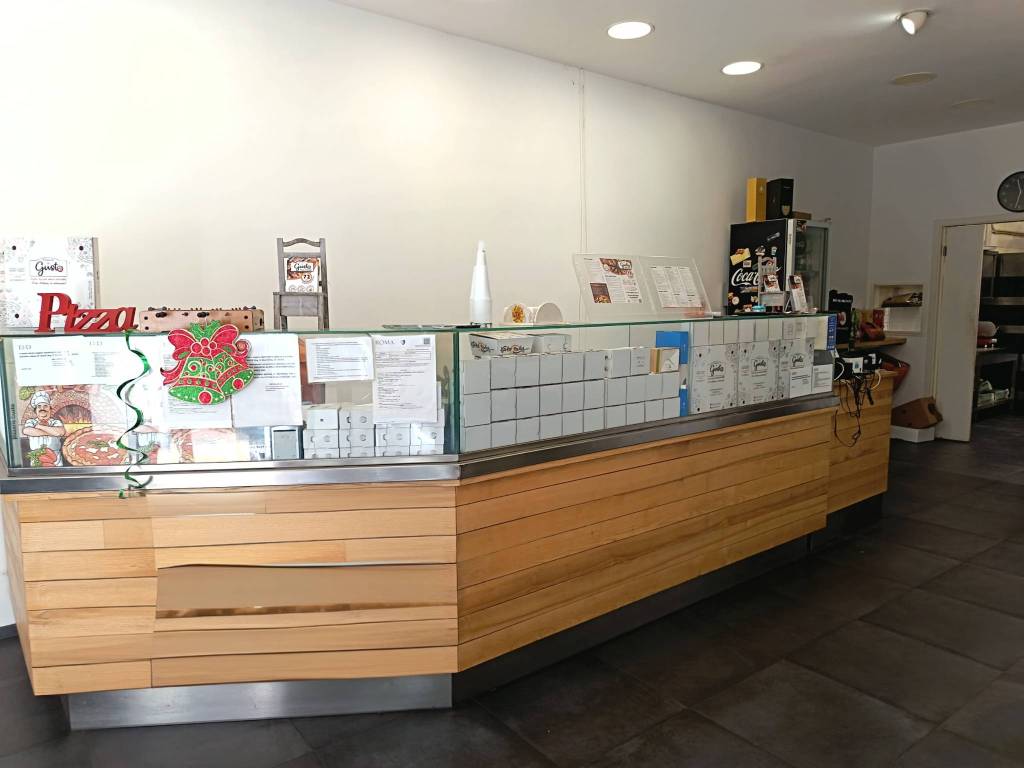 negozio in vendita a Roma in zona Monte Sacro/Talenti