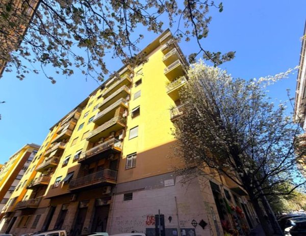 appartamento in vendita a Roma in zona Appio Latino