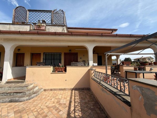 casa indipendente in vendita a Roma in zona Casalotti
