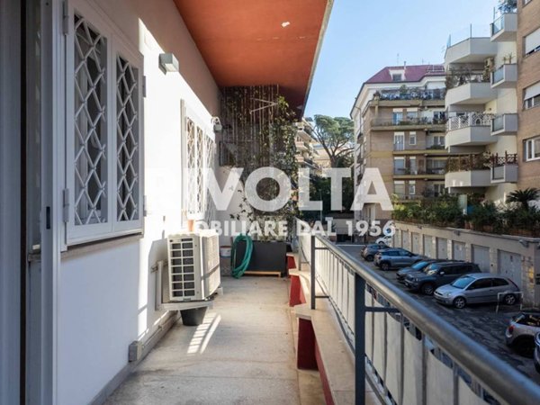 appartamento in vendita a Roma in zona Tor di Quinto