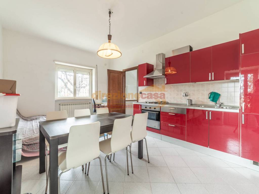 appartamento in vendita a Roma in zona Selva Candida