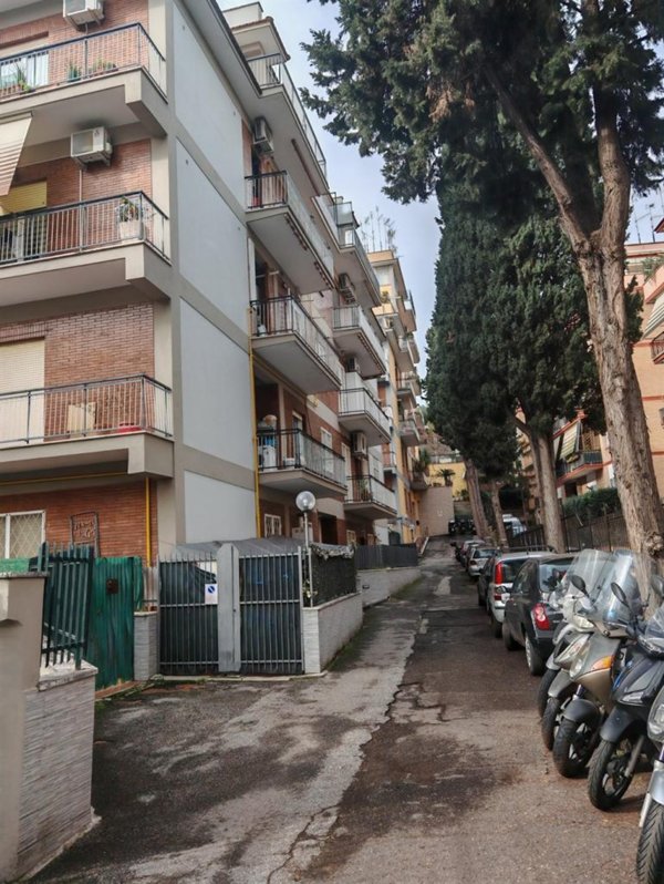 appartamento in vendita a Roma in zona Primavalle