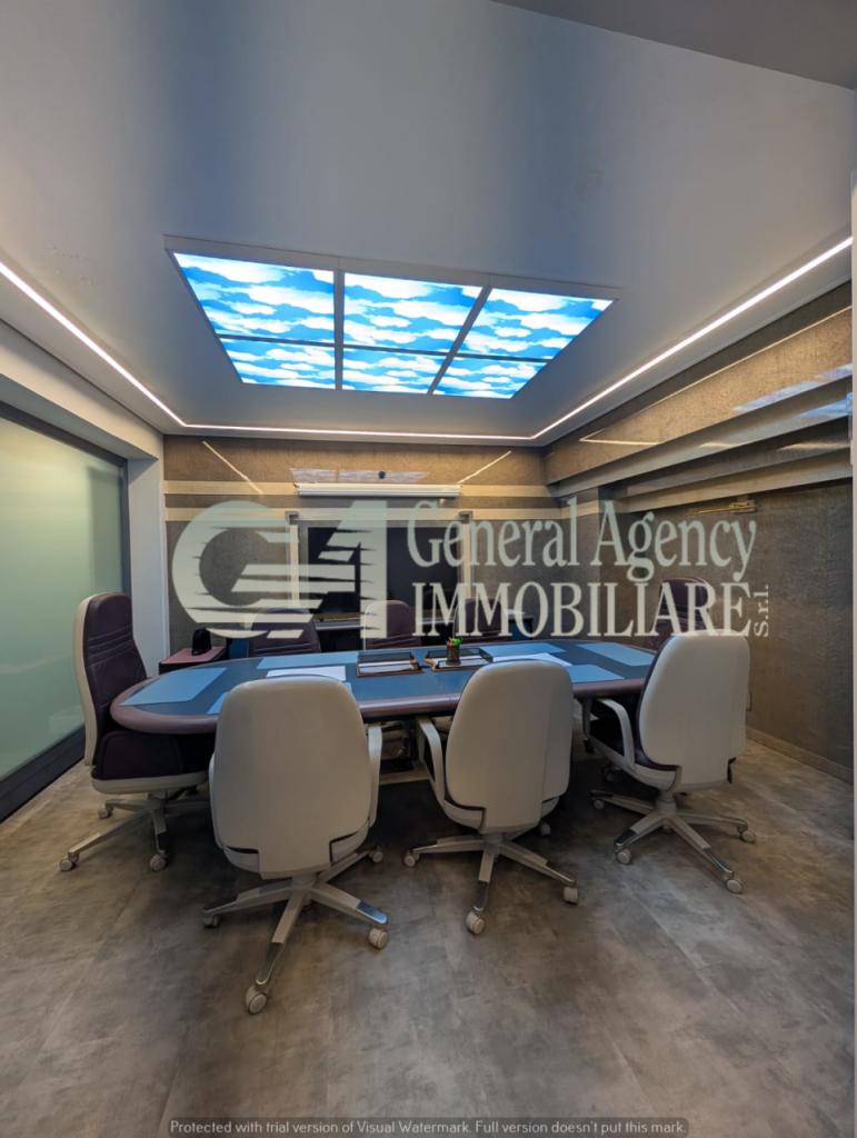 ufficio in vendita a Roma in zona Mostacciano