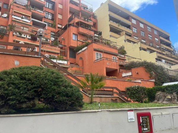 appartamento in vendita a Roma in zona EUR