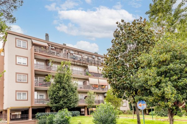 appartamento in vendita a Roma in zona Cinecittà