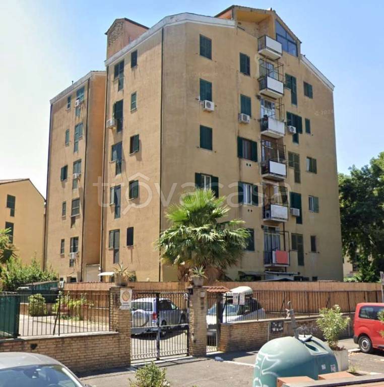 appartamento in vendita a Roma in zona Ponte Mammolo