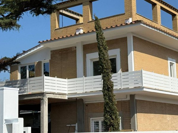 appartamento in vendita a Roma in zona Tor Vergata/Torrenova