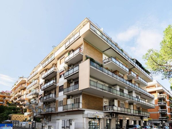 appartamento in vendita a Roma in zona Ardeatino