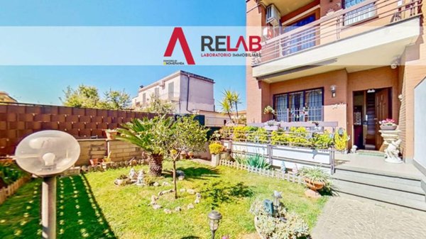 casa indipendente in vendita a Roma in zona Casal Morena