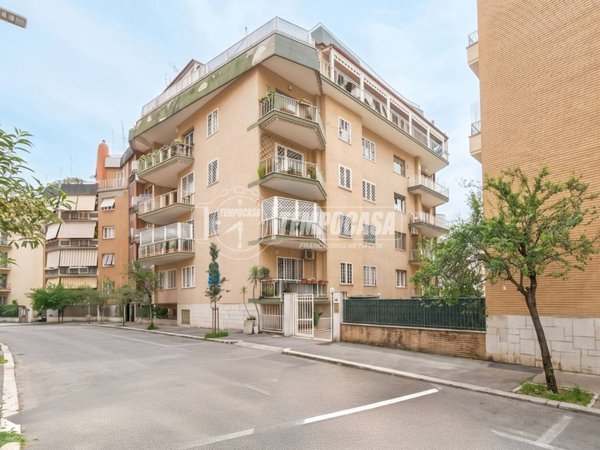 appartamento in vendita a Roma in zona Centro Storico