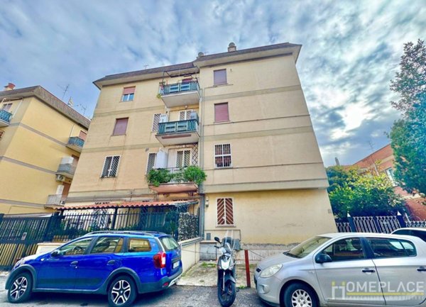 appartamento in vendita a Roma in zona Torre Angela