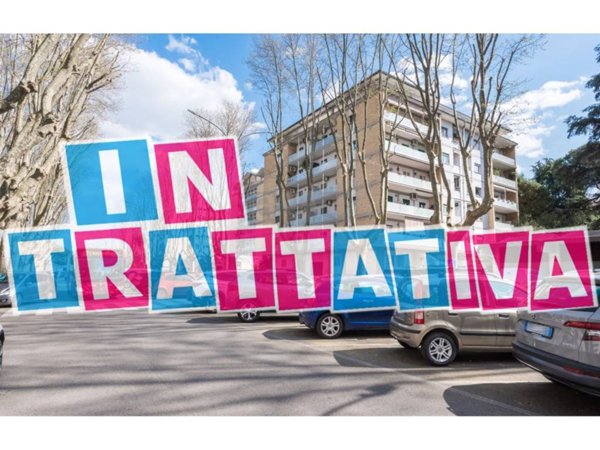 appartamento in vendita a Roma in zona EUR