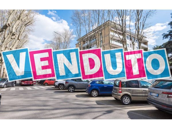 appartamento in vendita a Roma in zona EUR