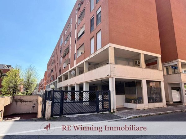appartamento in vendita a Roma in zona Casal Monastero
