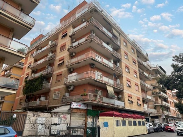 appartamento in vendita a Roma in zona Prenestino-Centocelle