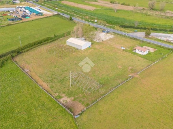 casa indipendente in vendita a Roma in zona Lunghezza