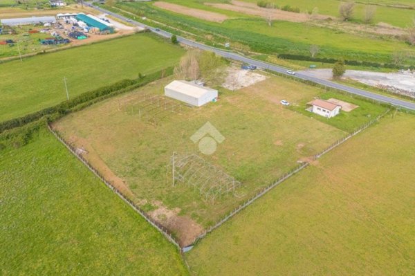 appartamento in vendita a Roma in zona Giardini di Corcolle