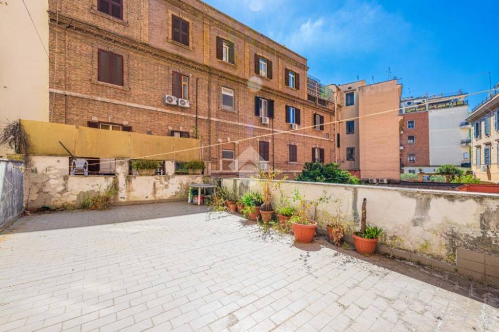 appartamento in vendita a Roma