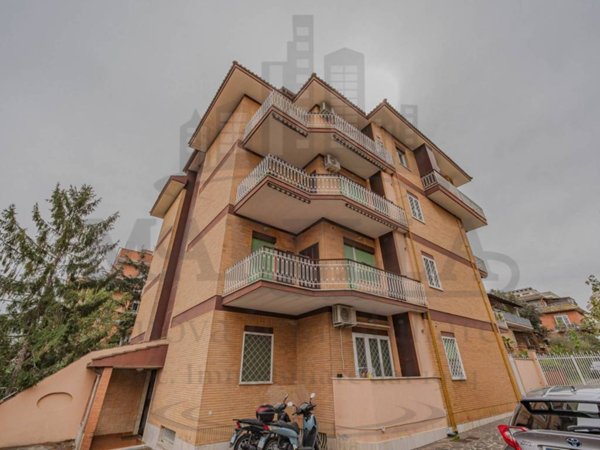 appartamento in vendita a Roma in zona Casalotti