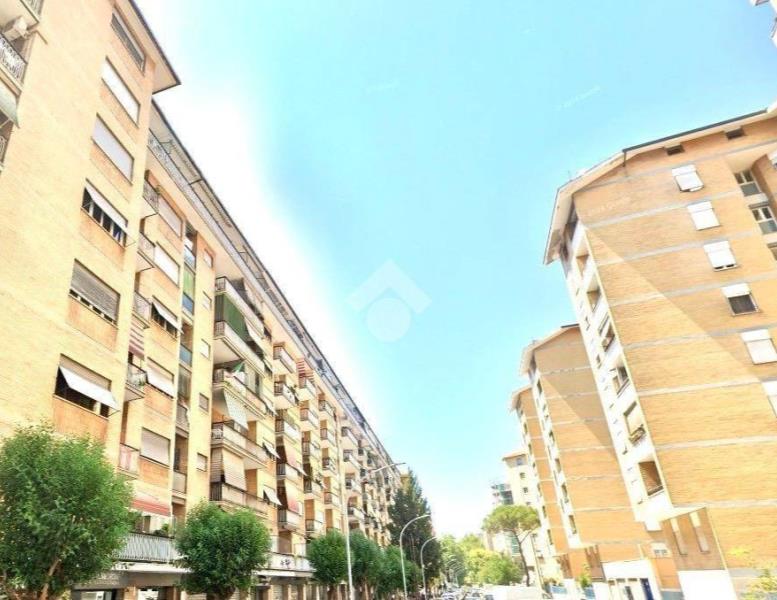 appartamento in vendita a Roma in zona Don Bosco